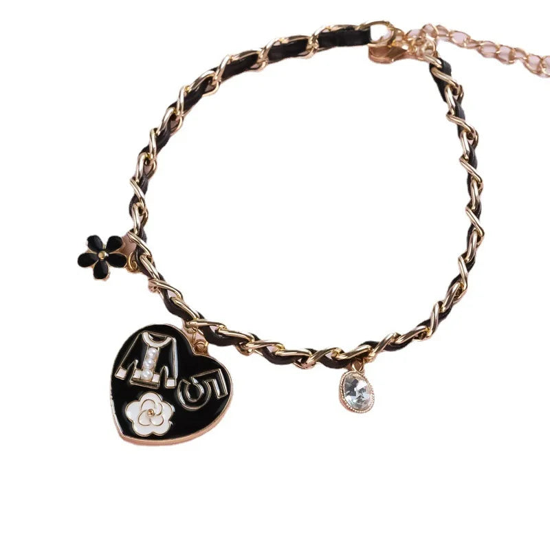 Pearl Necklace Collar for Dogs & Cats - product image 6