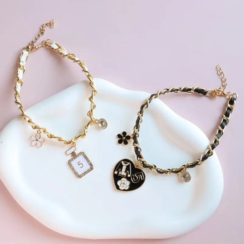 Pearl Necklace Collar for Dogs & Cats - product image 3