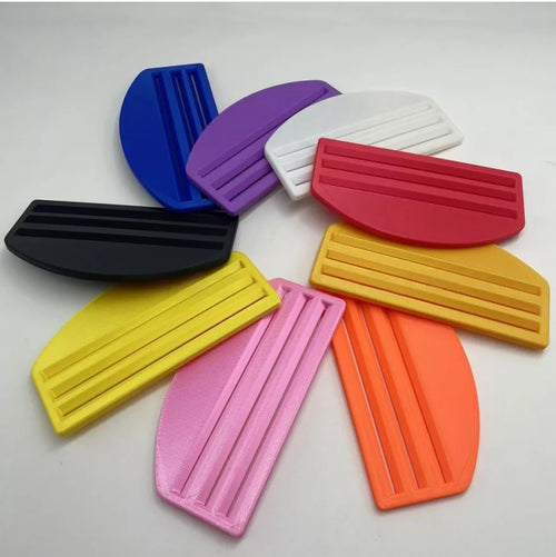 Cat Treat Tube Squeezer - product image 2