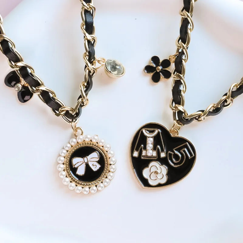 Pearl Necklace Collar for Dogs & Cats - product image 5